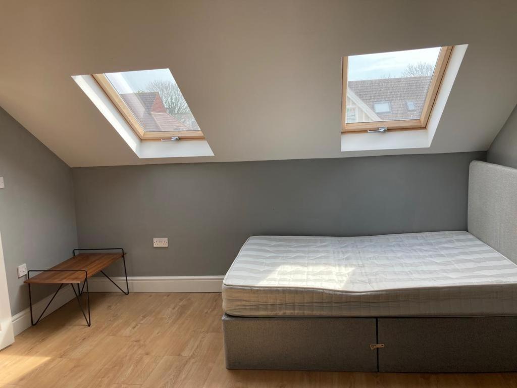 112 Gleneagle Road Rooms Londyn Zewnętrze zdjęcie