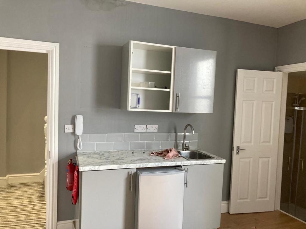 112 Gleneagle Road Rooms Londyn Zewnętrze zdjęcie